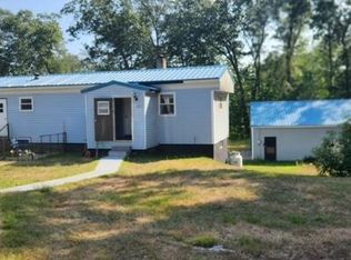 23 Gregory Dr, Sanford, ME 04073