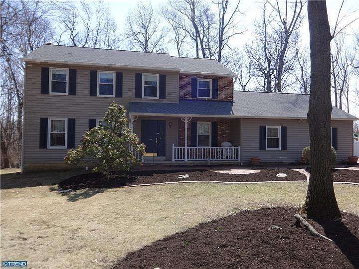 1st image of 406 Woodland Dr