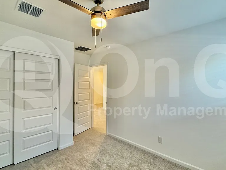 17408 N Del Mar Ave — Photo 11