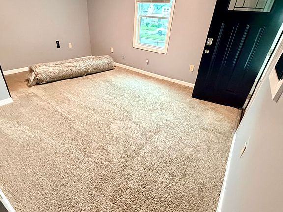 4th image of 268 E Loudon Ave #2