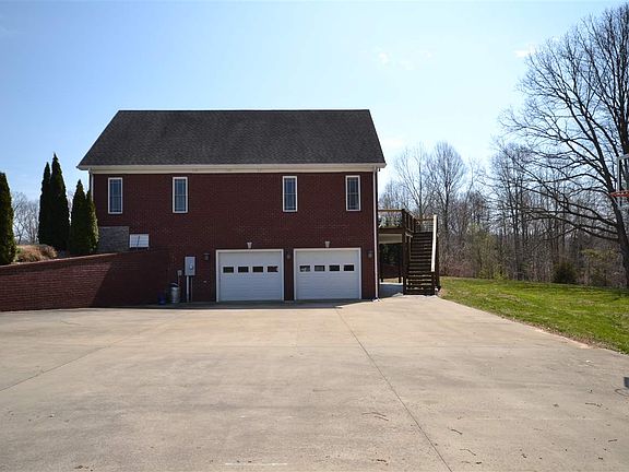 2nd image of 691 Lake Forest Dr