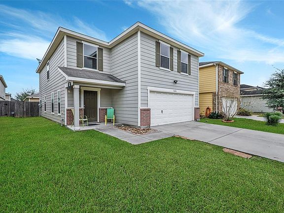 2nd image of 16626 Burnell Oaks Ln
