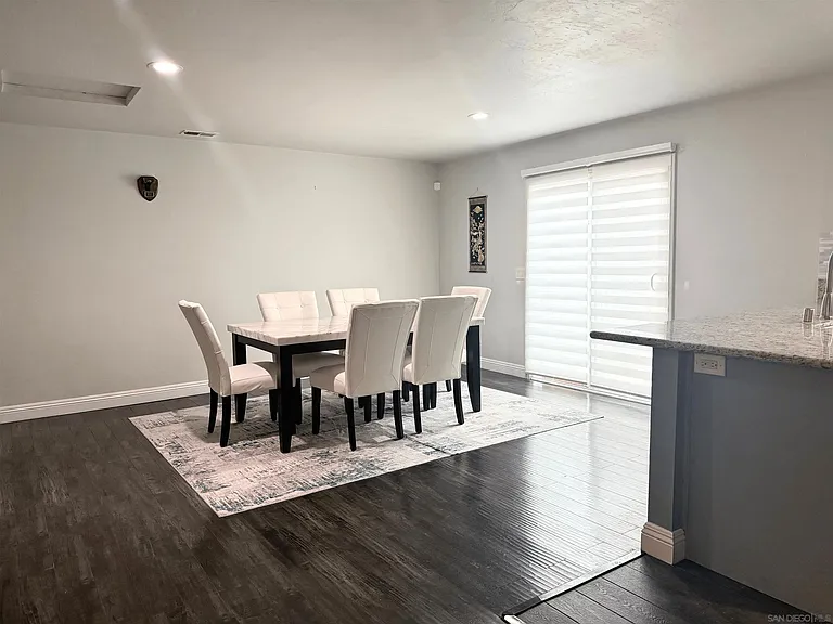 1121 Grand Ave — Photo 6