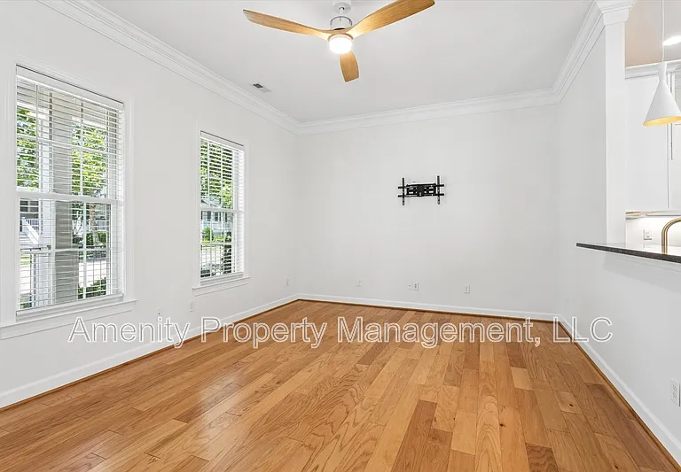 5434 Center St #1 — Photo 6