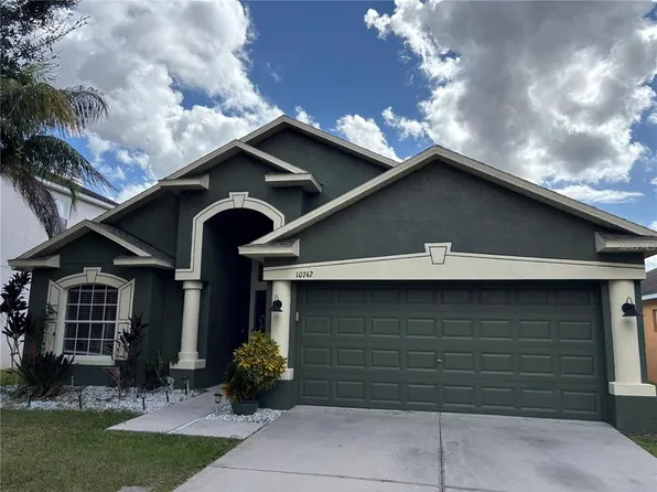 10742 Shady Preserve Dr, Riverview, FL 33579