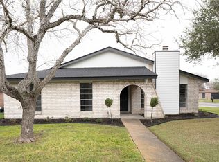 5701 Crestgrove Dr, Corpus Christi, TX 78415