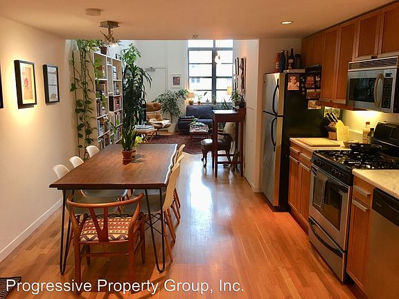 4th image of 348 Hyde St APT 10