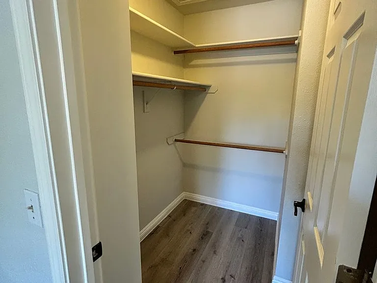 2910 Yuma Dr — Photo 17