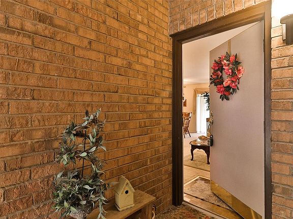 3rd image of 5251 Cedarstone Ct APT A