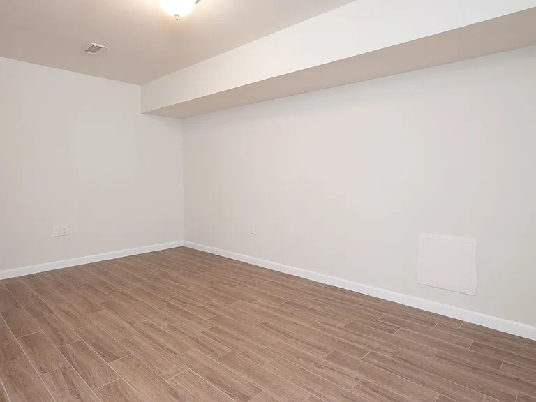 Amy's Commons — Photo 19
