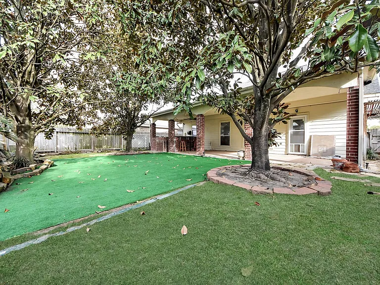 18315 Brenwood Manor Dr — Photo 44