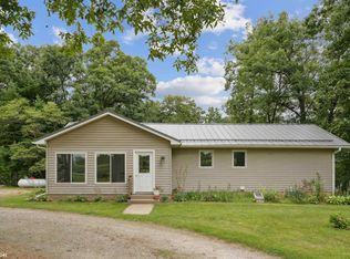 13862 112th St, Wapello, IA 52653