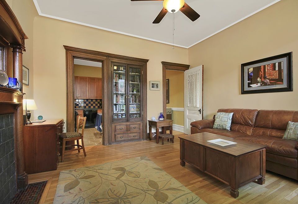 2nd image of 205 Park Pl APT 3