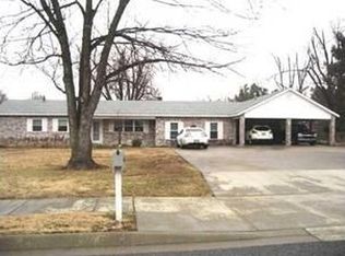 623 S 48th St, Springdale, AR 72762