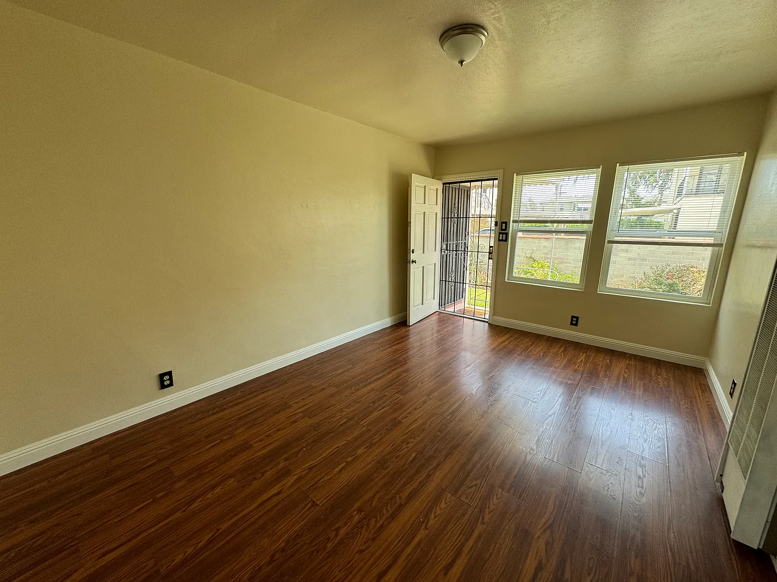 1 bed, 600 sqft, $1,695 — Photo 2