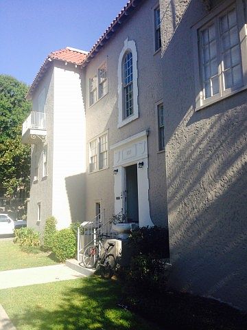 2nd image of 7301 Plum St