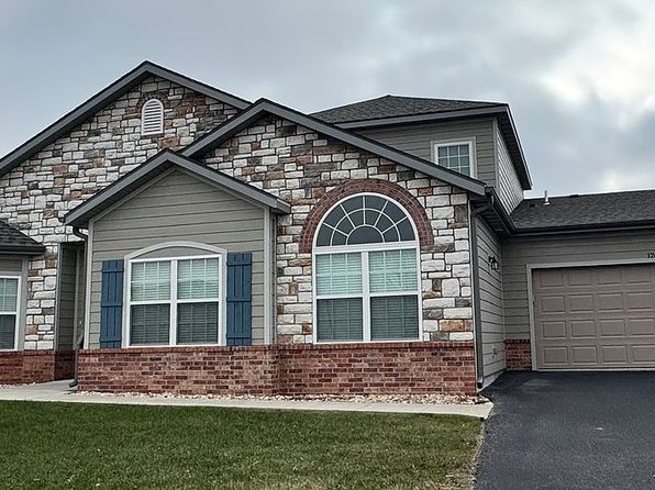 126 Rue De Villas Cir