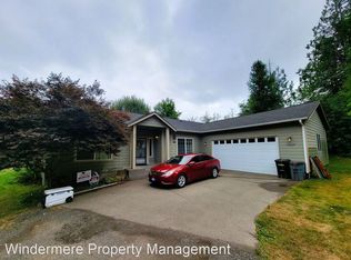 3181 Sand Dollar Rd W, Bremerton, WA 98312