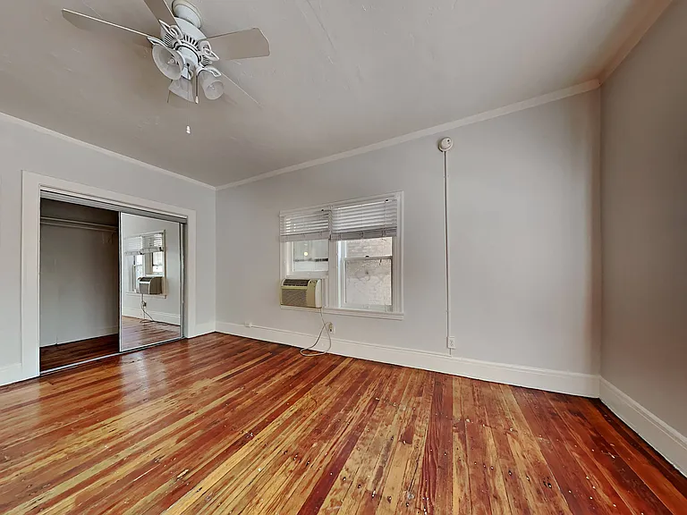 6434 Yucca Street — Photo 8