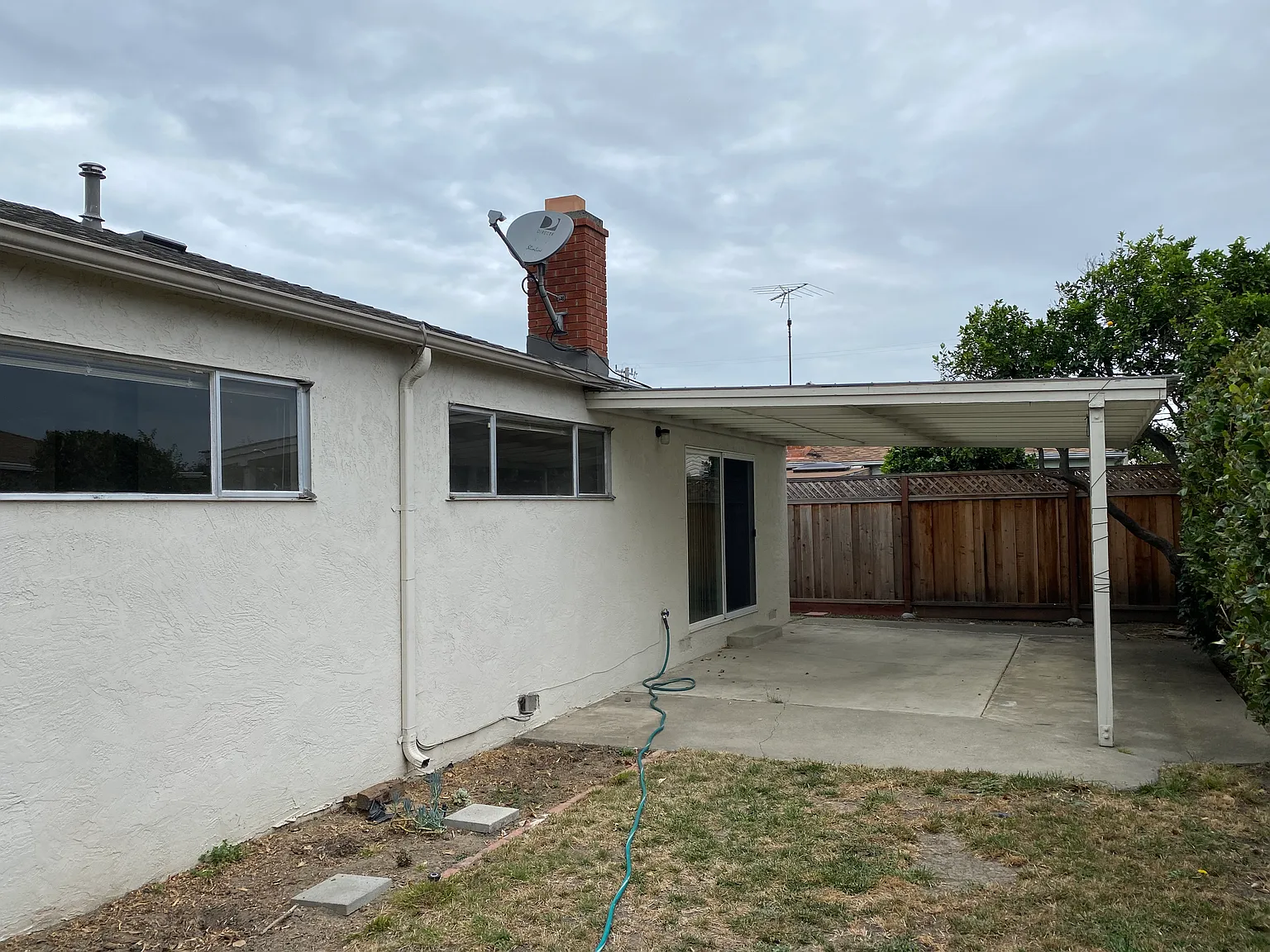 3 bed, 1164 sqft, $2,950 — Photo 2