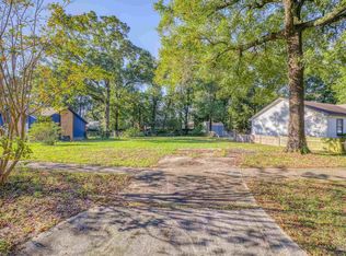 7807 Oak Forest Dr, Pensacola, FL 32514
