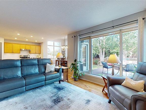 4th image of 1619 Wingert DRIVE N