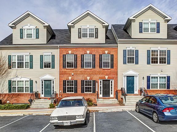 2nd image of 23232 Scholl Manor Way #1120