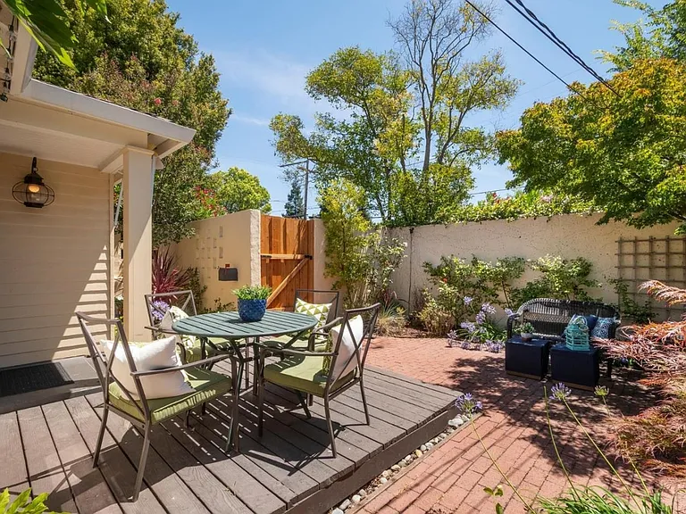 412 Pepper Ave — Photo 8