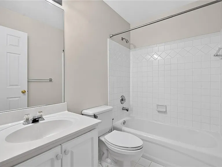 2311 Ravinia Ct NE — Photo 27