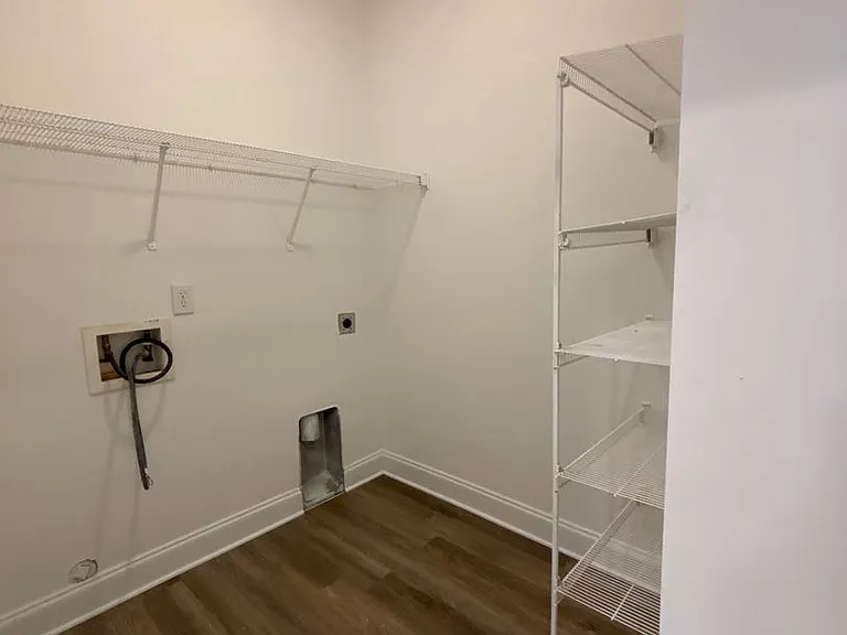 4401 Stephen Oaks Way — Photo 6