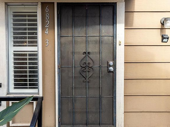 3rd image of 6824 Panamint Row Unit 3