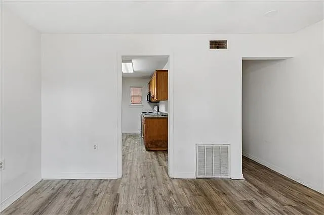 1620 Pauger St — Photo 3
