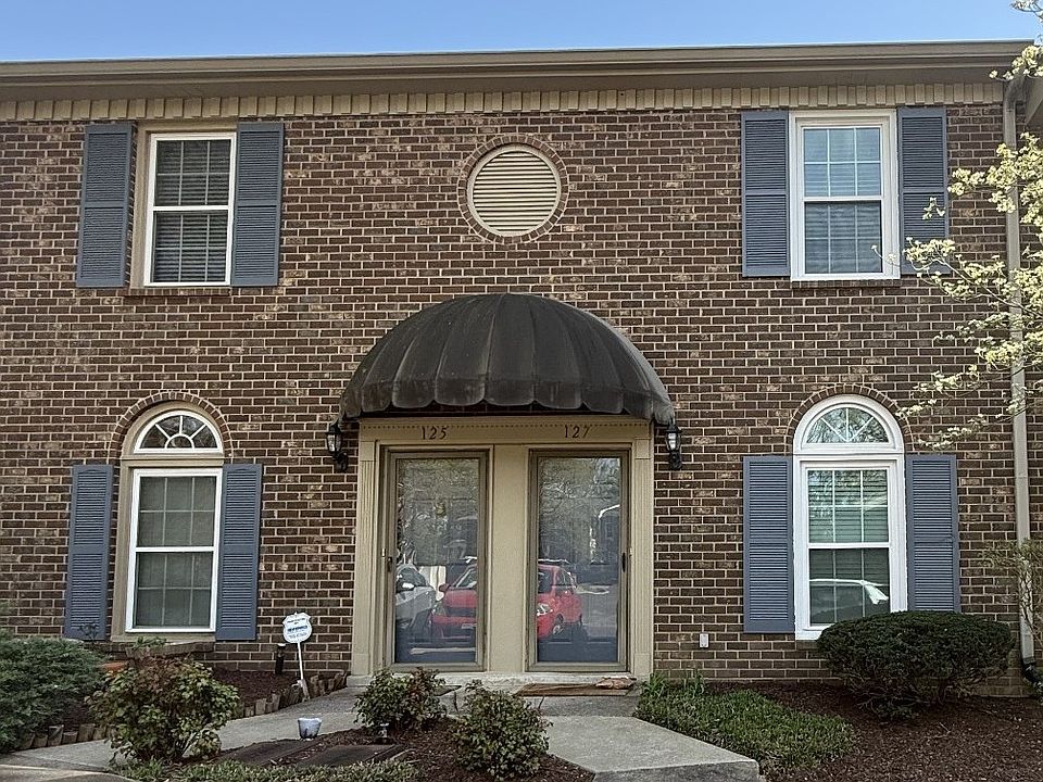 2nd image of 127 Lakebrink Dr