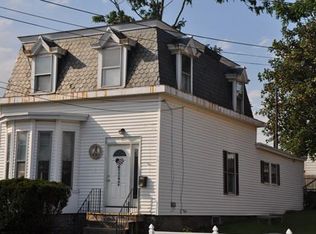 80 5th St, Lowell, MA 01850