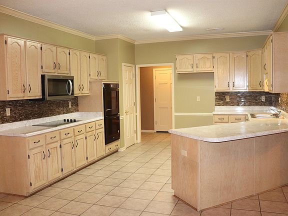 5th image of 1749 Autumndale Dr