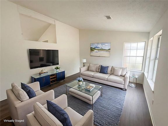 3rd image of 673 Utoy Cir SW