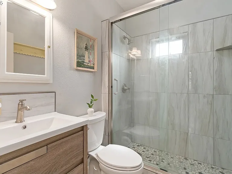 1545 Villard St — Photo 23