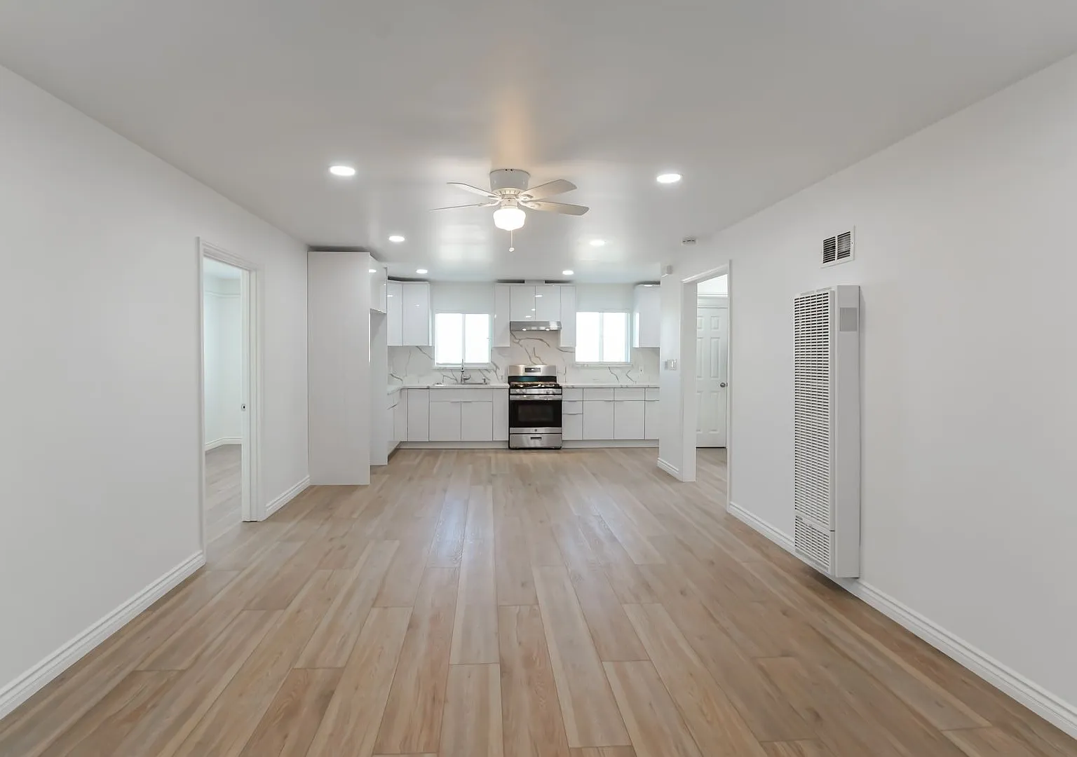1x 16724 - 16730 Crenshaw Blvd. — Photo 2