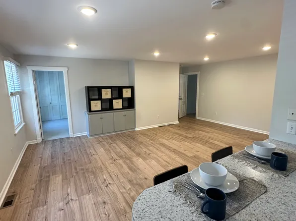 921 Summit Ave, Minneapolis, MN 55403