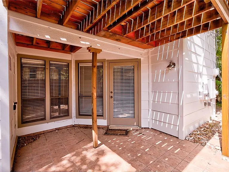 8402 Tallwood Dr #B — Photo 21