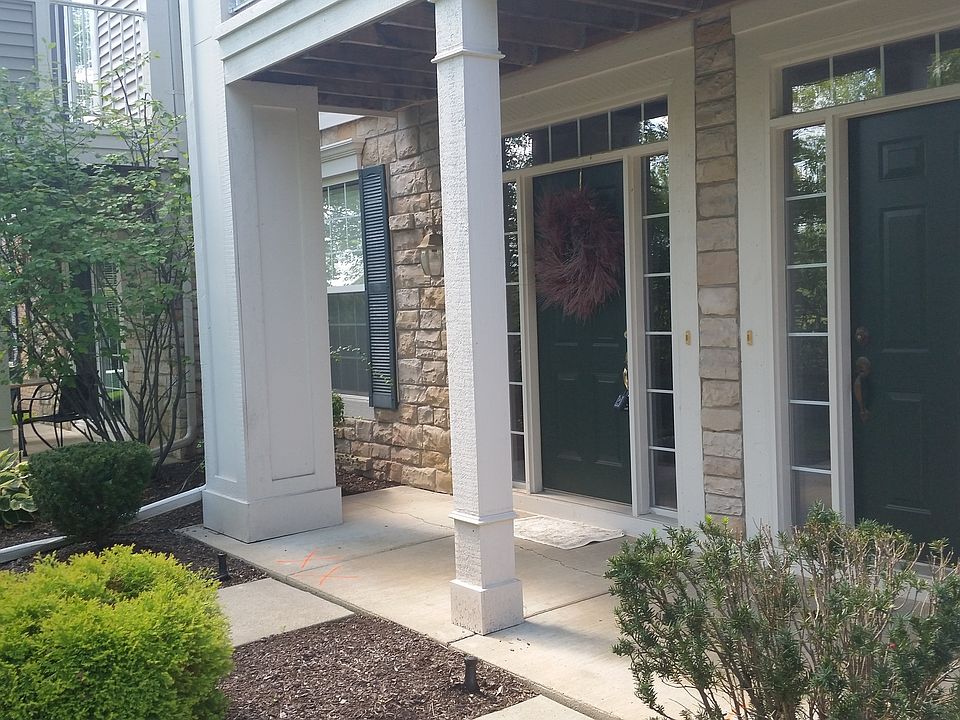 Pinecroft Front Entrance