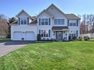 74 Hillside Dr, Manchester, NJ 08759