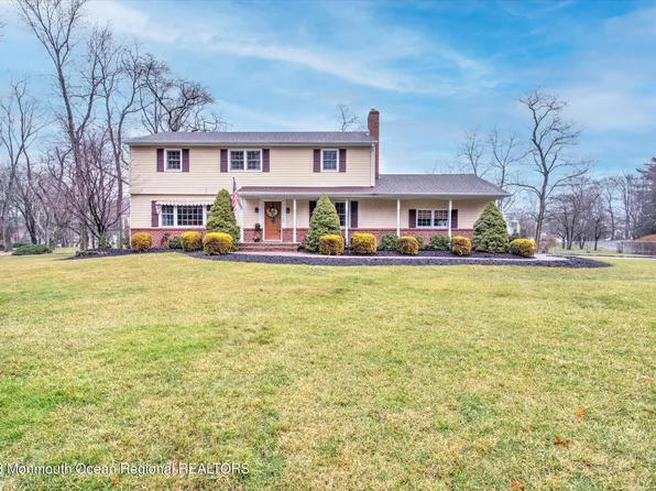 10 Broadmoor Drive, Lincroft, NJ 07738