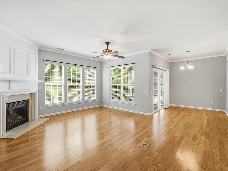 2147 Ashley River Rd — Photo 18