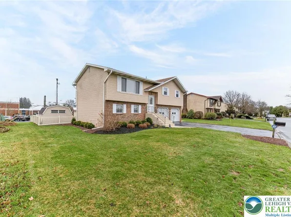 1873 Molinaro Dr, Allentown, PA 18104