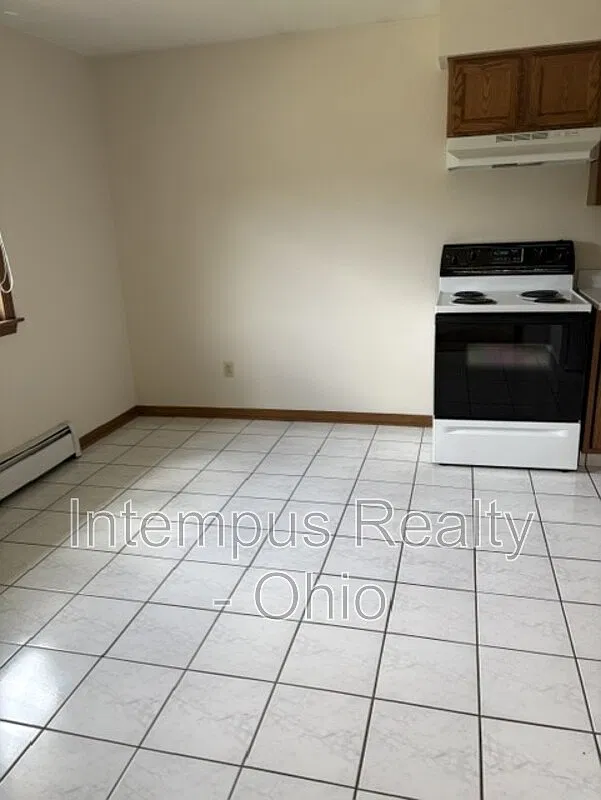 2 bed, 1.0 bath, $1,000 — Photo 4