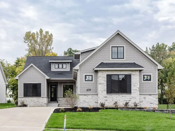 609 Pelican Dr, Polk City, IA 50226