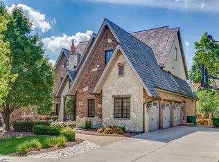 58 Deer Ln, Lemont, IL