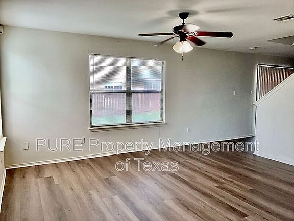 4th image of 3502 Sandy Brook Dr