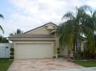471 SW 203rd Ave, Pembroke Pines, FL 33029